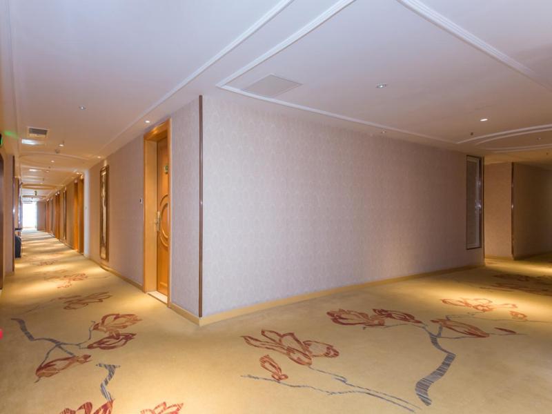 Vienna Hotel Hubei Xiangyang Tanxi Road Экстерьер фото